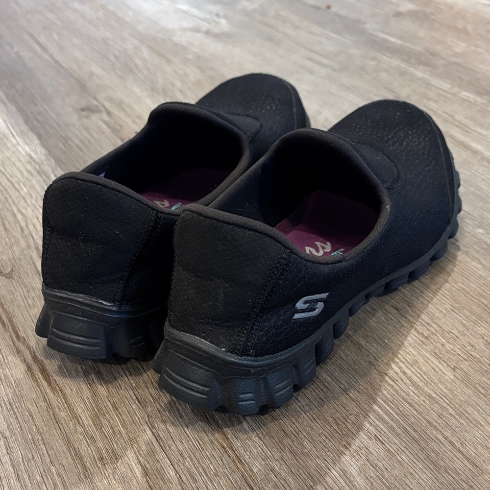 NEW Skechers Black Slip-On Sneakers - Picture 3 of 8